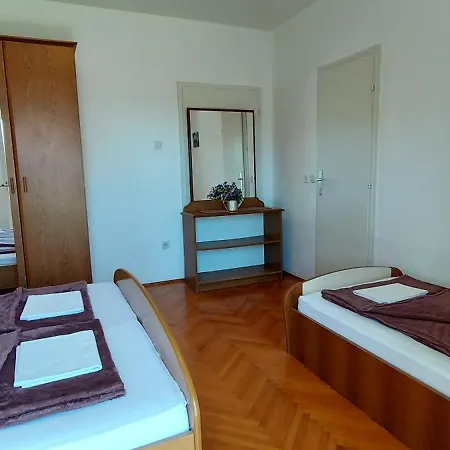 Mar Apartment
