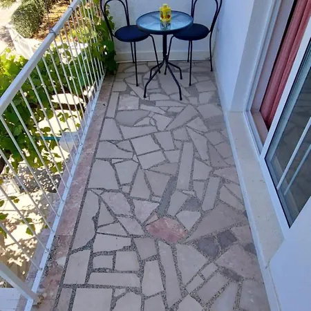 Mar Apartment