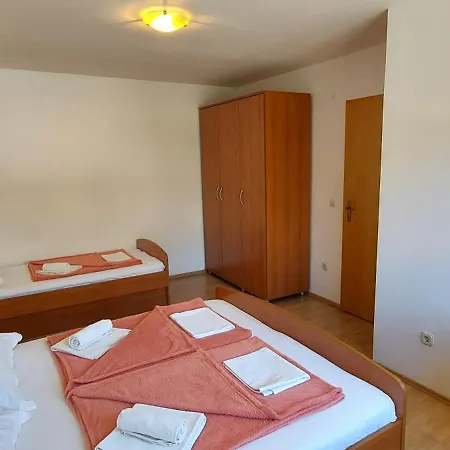 Apartment Mar