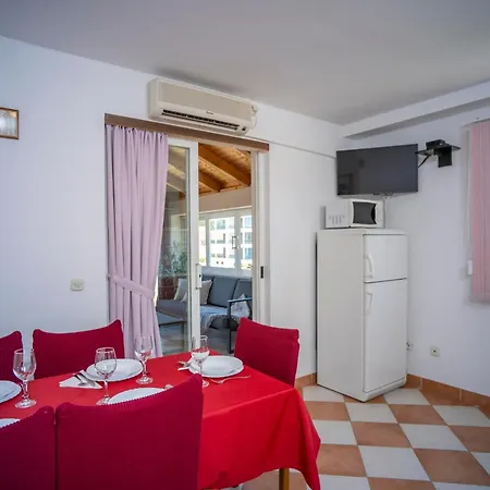 Mar アパート オレビック